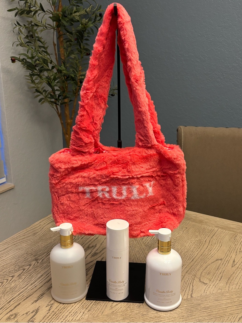 Truly Vanilla Baby 3 Pc Set + Pink Fuzzy Tote NWT